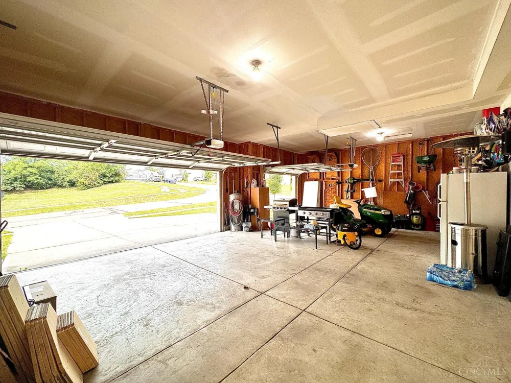 1021 Golden Oak Drive Hamilton, OH 45013