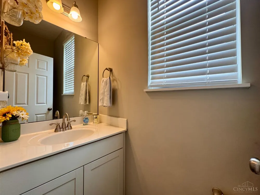 1021 Golden Oak Drive Hamilton, OH 45013