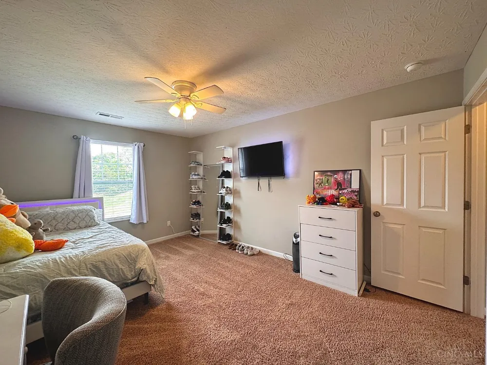 1021 Golden Oak Drive Hamilton, OH 45013