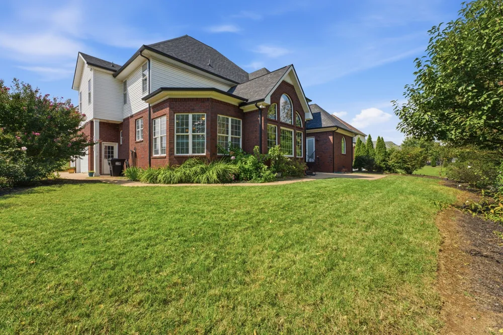 2292 Alexander Blvd Murfreesboro, TN 37130