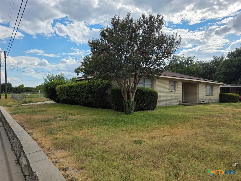 140 Darden Drive Waco, TX 76706