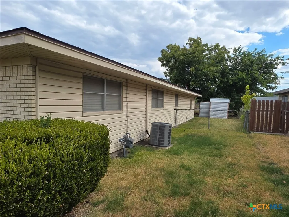 140 Darden Drive Waco, TX 76706