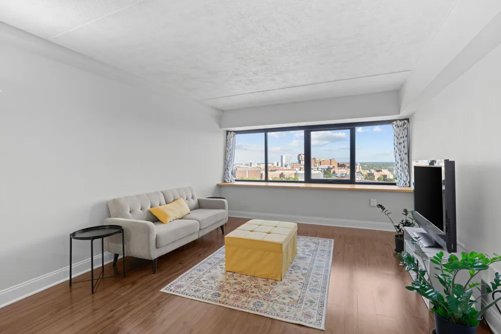 1920 S 1st Street #1508 Minneapolis, MN 55454