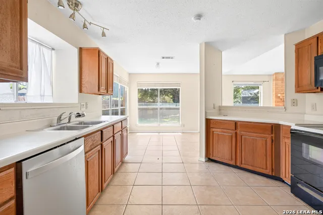6702 Secession San Antonio, TX 78240