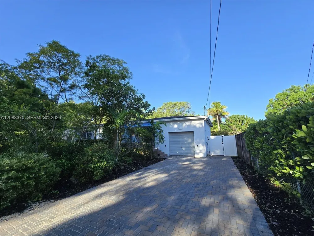 12660 NE 4th Ave North Miami, FL 33161