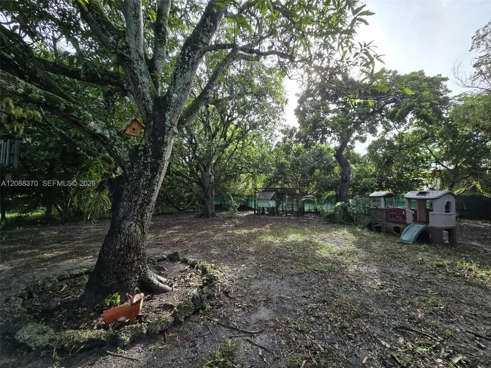 12660 NE 4th Ave North Miami, FL 33161