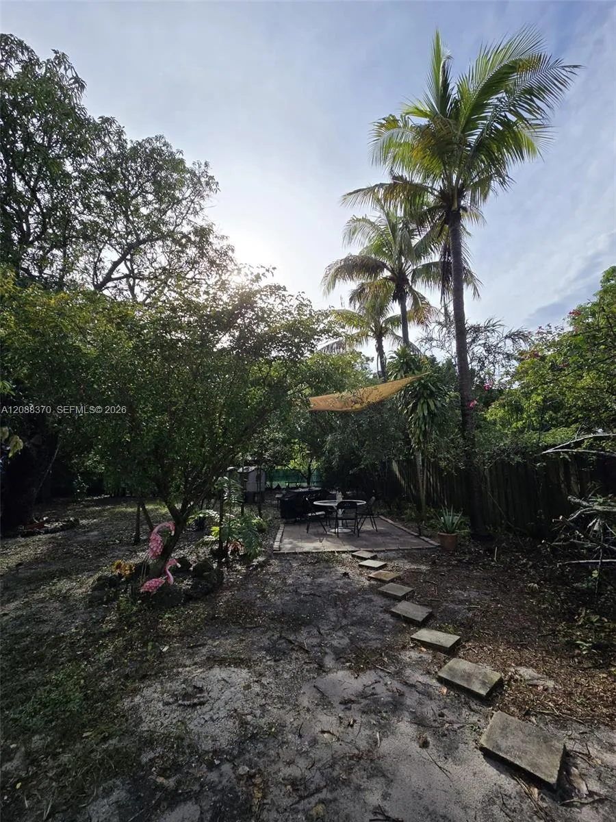 12660 NE 4th Ave North Miami, FL 33161