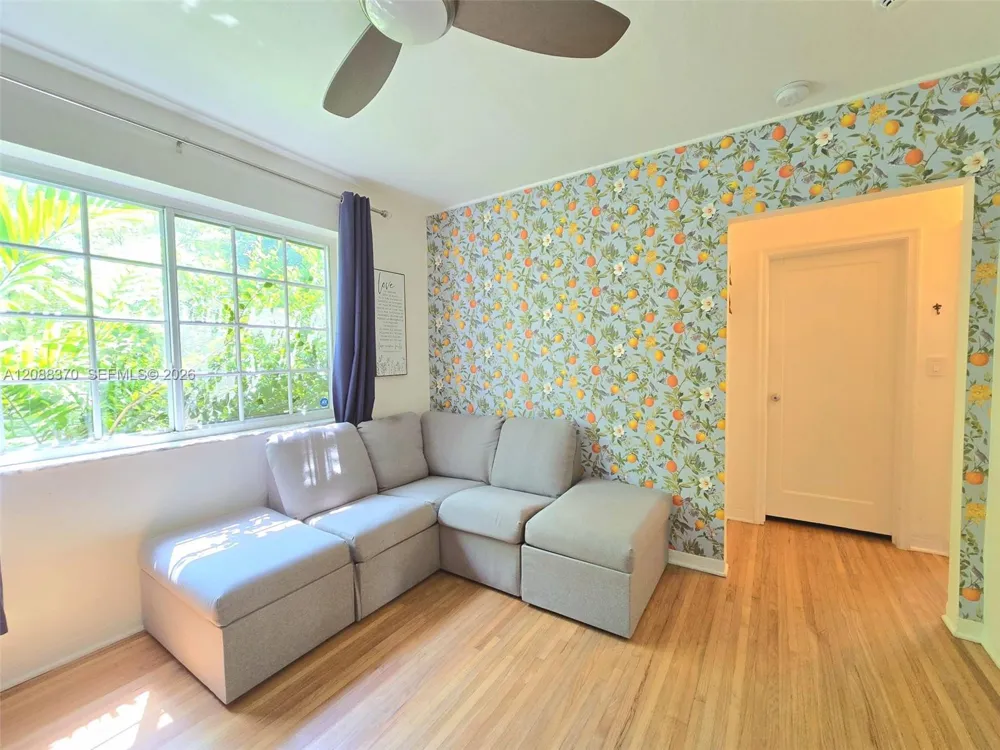 12660 NE 4th Ave North Miami, FL 33161