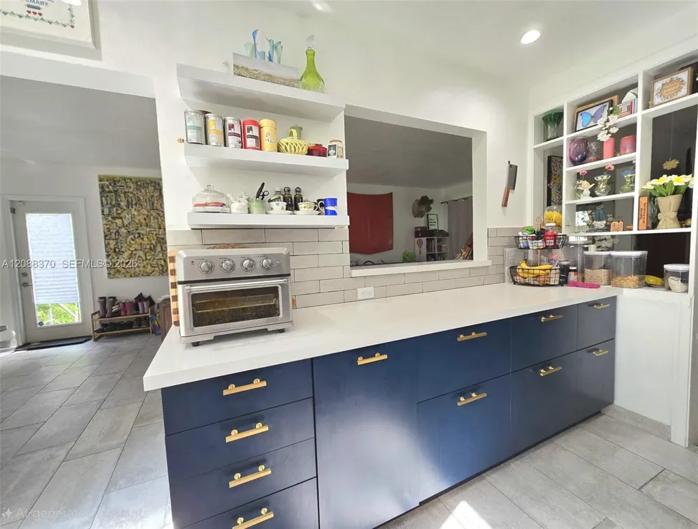 12660 NE 4th Ave North Miami, FL 33161