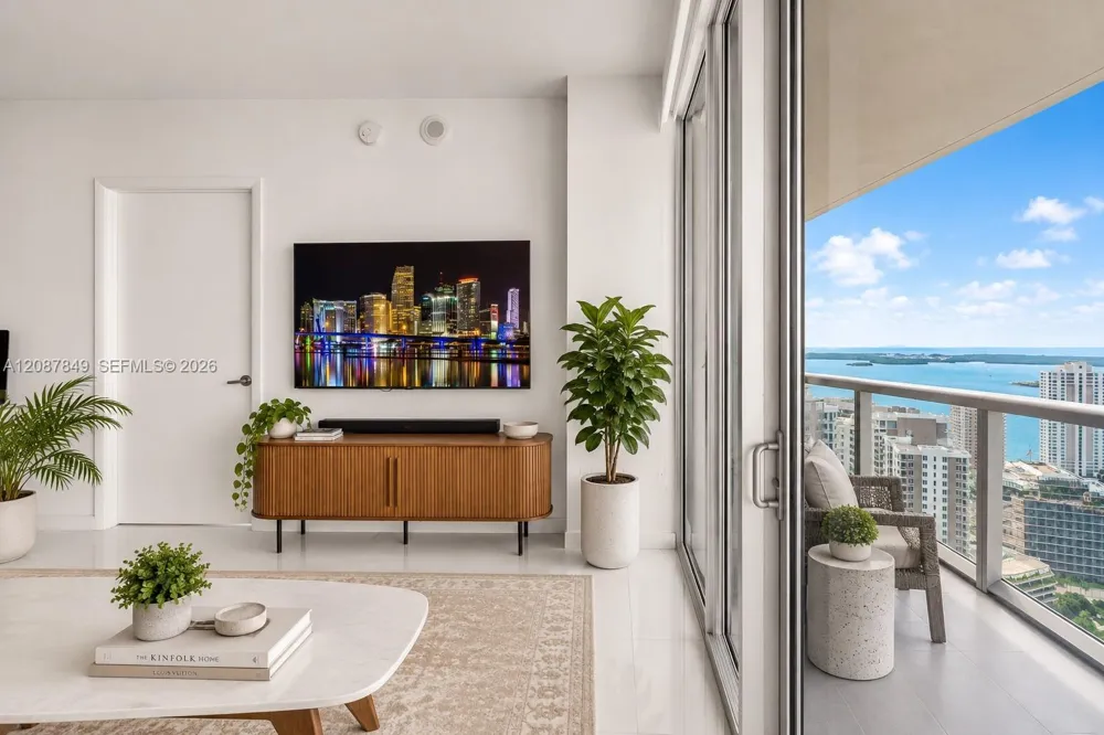 475 Brickell Ave #3609 Miami, FL 33131