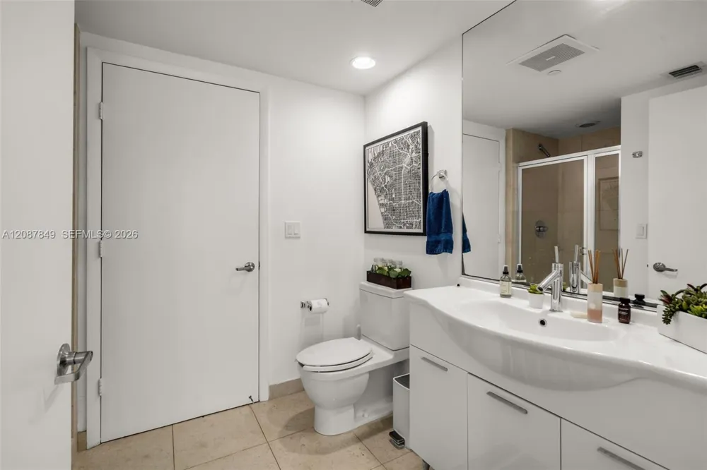 475 Brickell Ave #3609 Miami, FL 33131