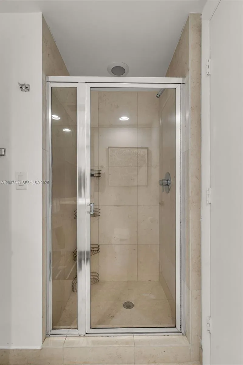 475 Brickell Ave #3609 Miami, FL 33131