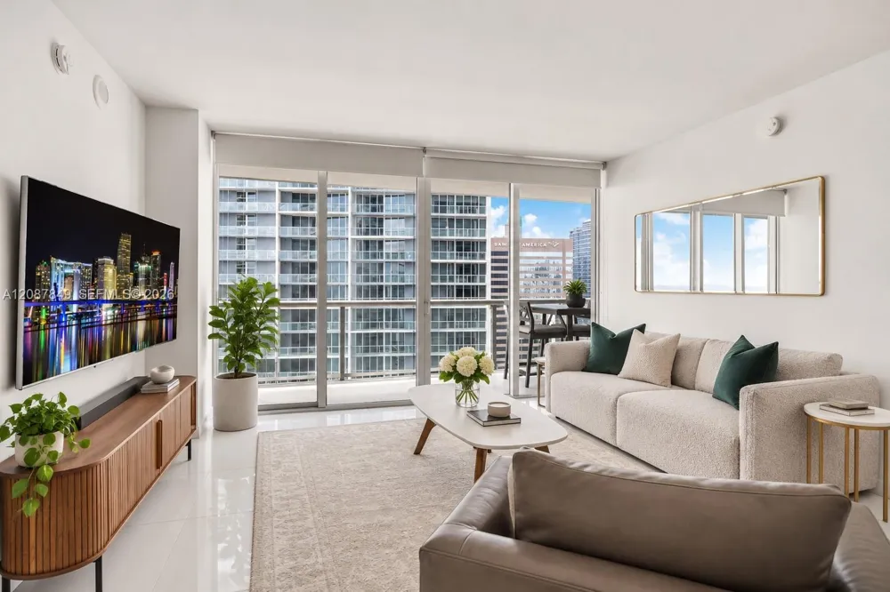 475 Brickell Ave #3609 Miami, FL 33131