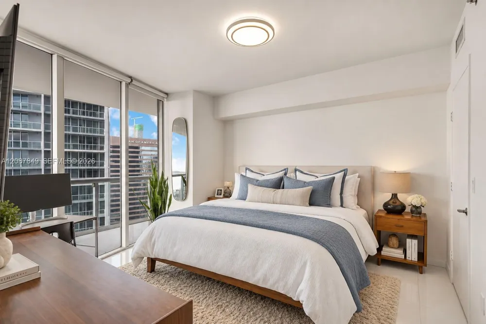 475 Brickell Ave #3609 Miami, FL 33131