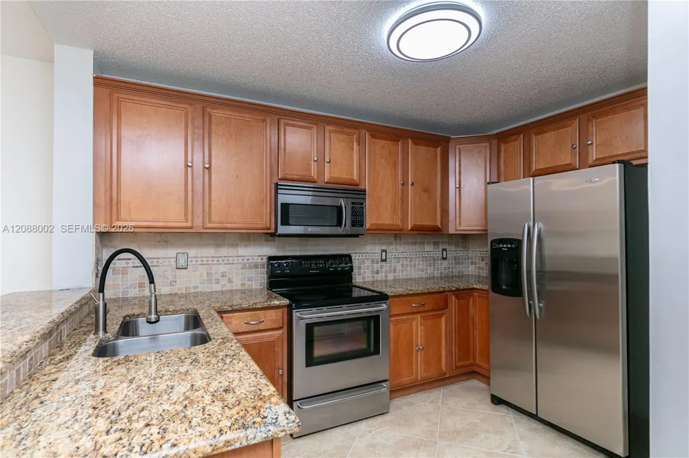 5741 Riverside Dr #205A5 Coral Springs, FL 33067