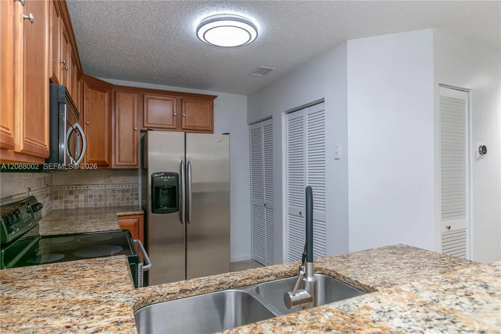 5741 Riverside Dr #205A5 Coral Springs, FL 33067