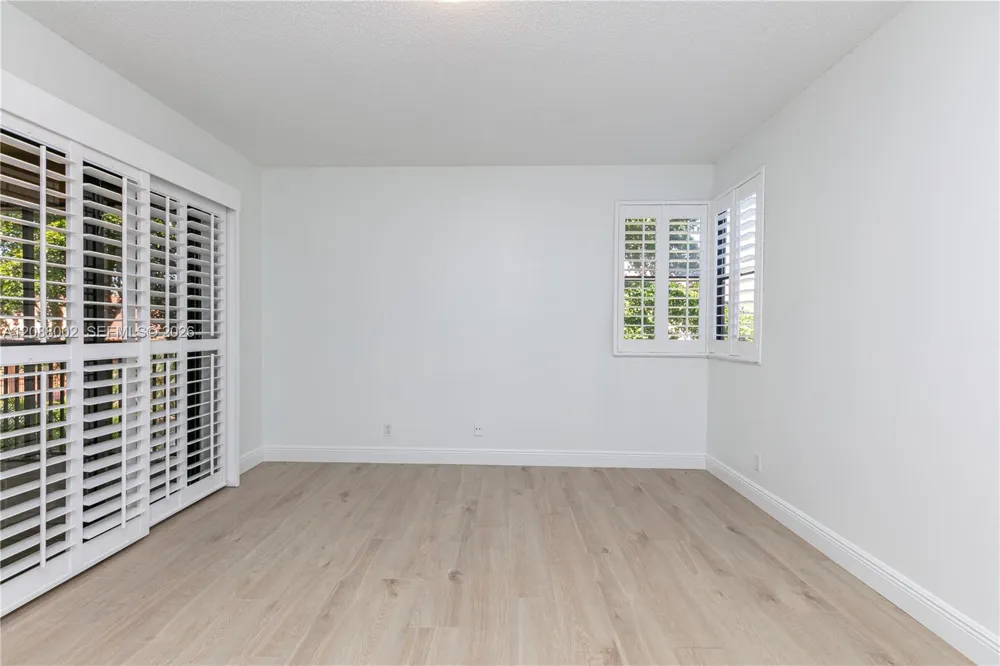 5741 Riverside Dr #205A5 Coral Springs, FL 33067