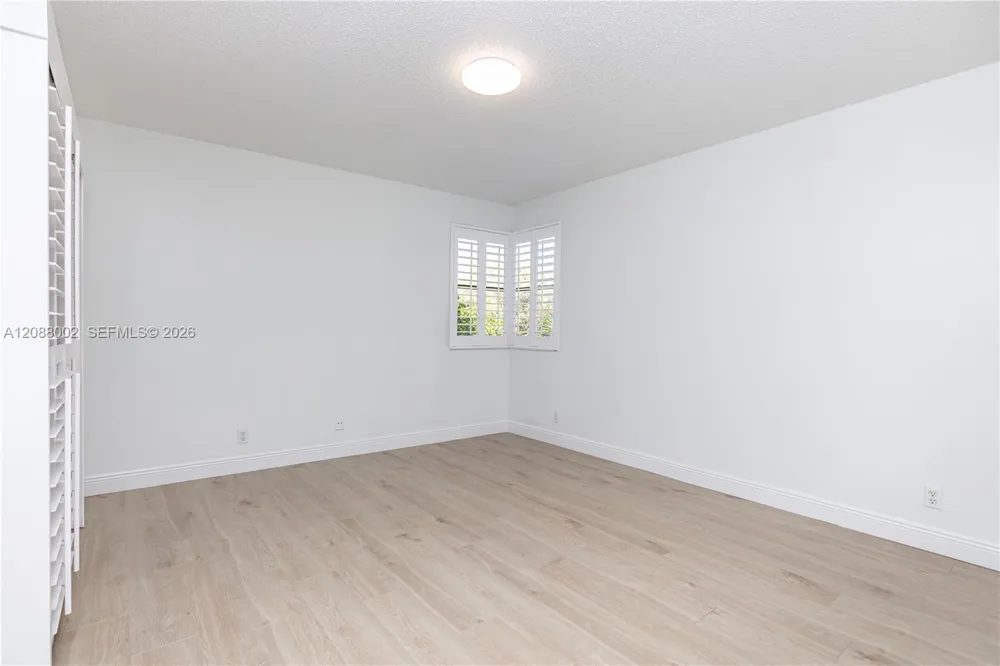 5741 Riverside Dr #205A5 Coral Springs, FL 33067