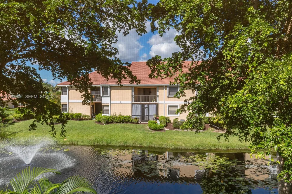 5741 Riverside Dr #205A5 Coral Springs, FL 33067