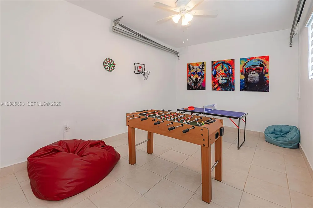 815 NE 6th St #0 Hallandale Beach, FL 33009