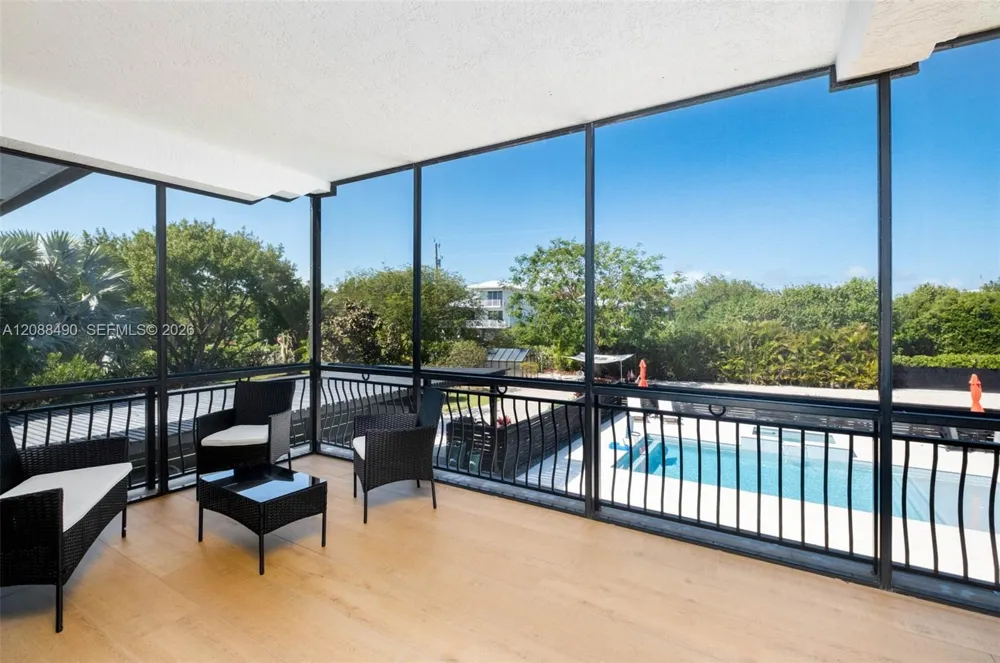 55 Ocean Front Dr Key Largo, FL 33037