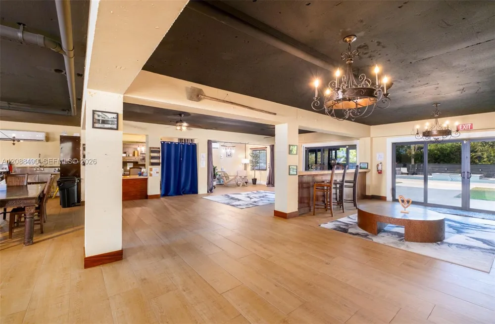 55 Ocean Front Dr Key Largo, FL 33037