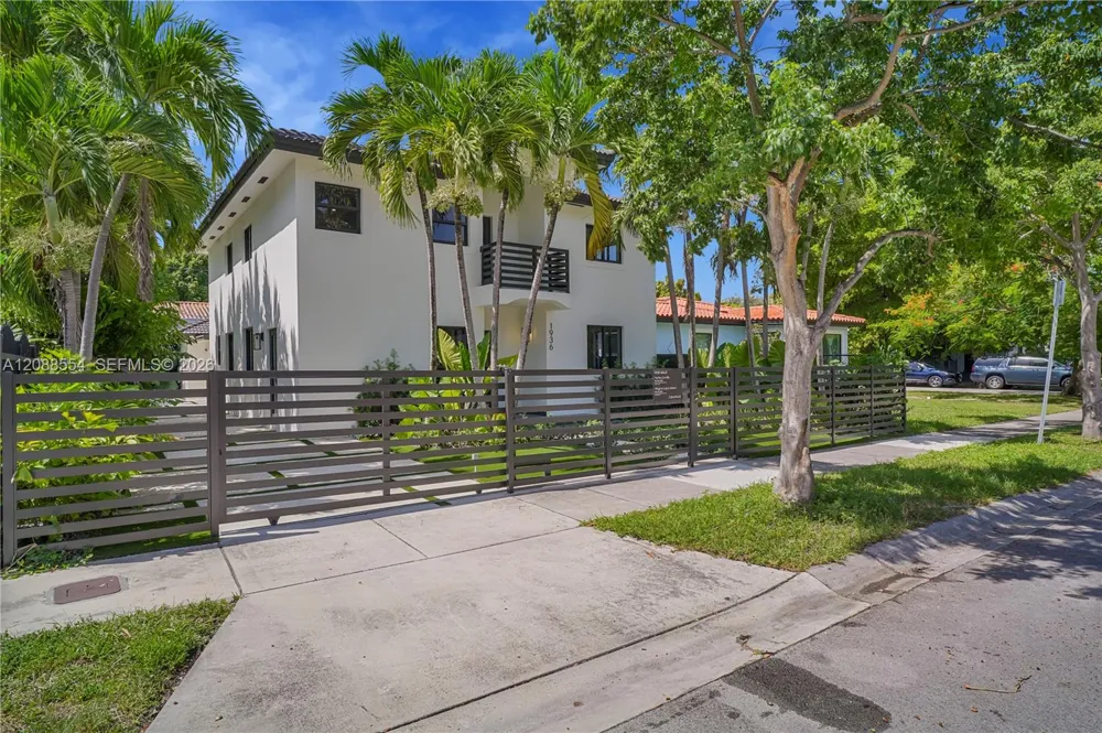 1936 SW 18th St Miami, FL 33145