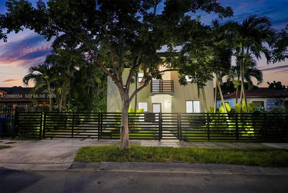 1936 SW 18th St Miami, FL 33145