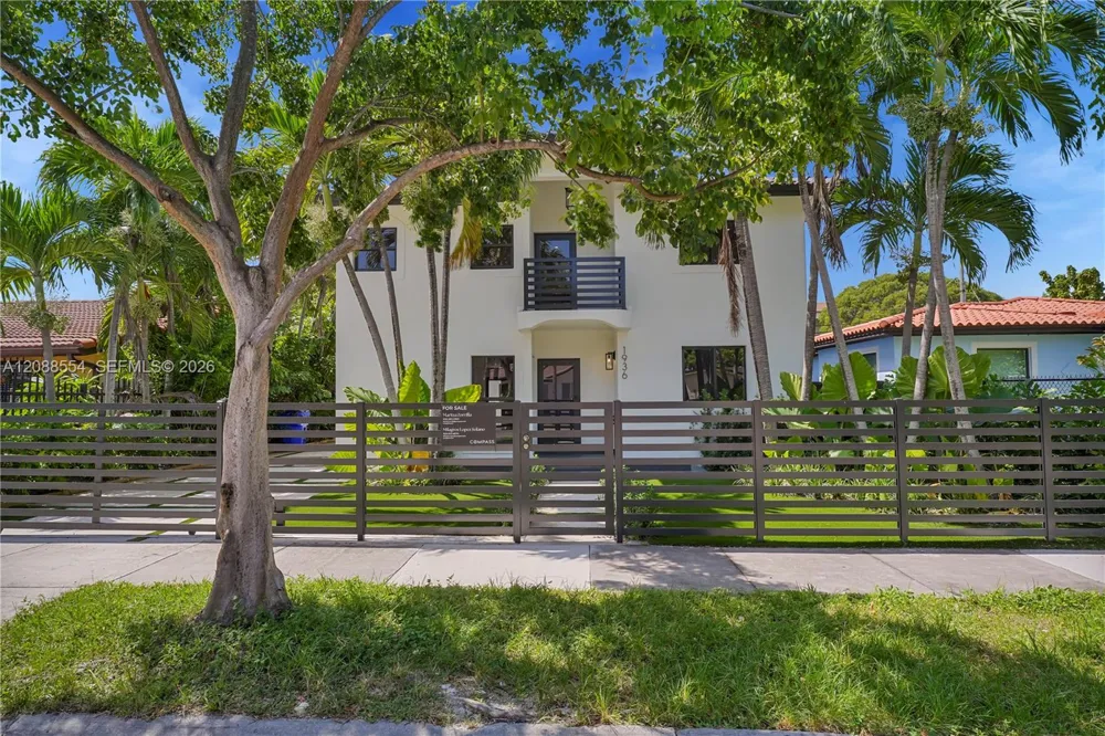1936 SW 18th St Miami, FL 33145