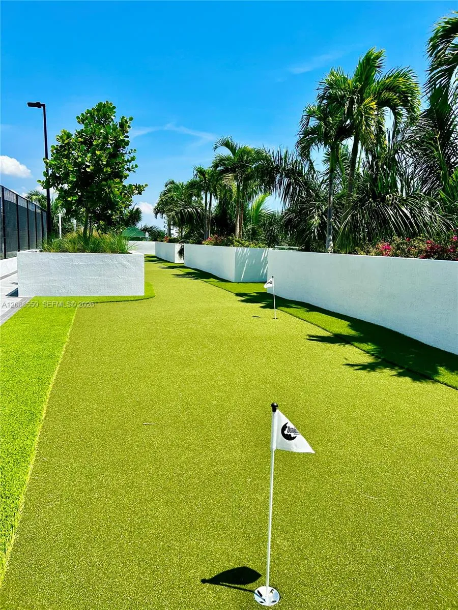 1330 West Ave #1207 Miami Beach, FL 33139