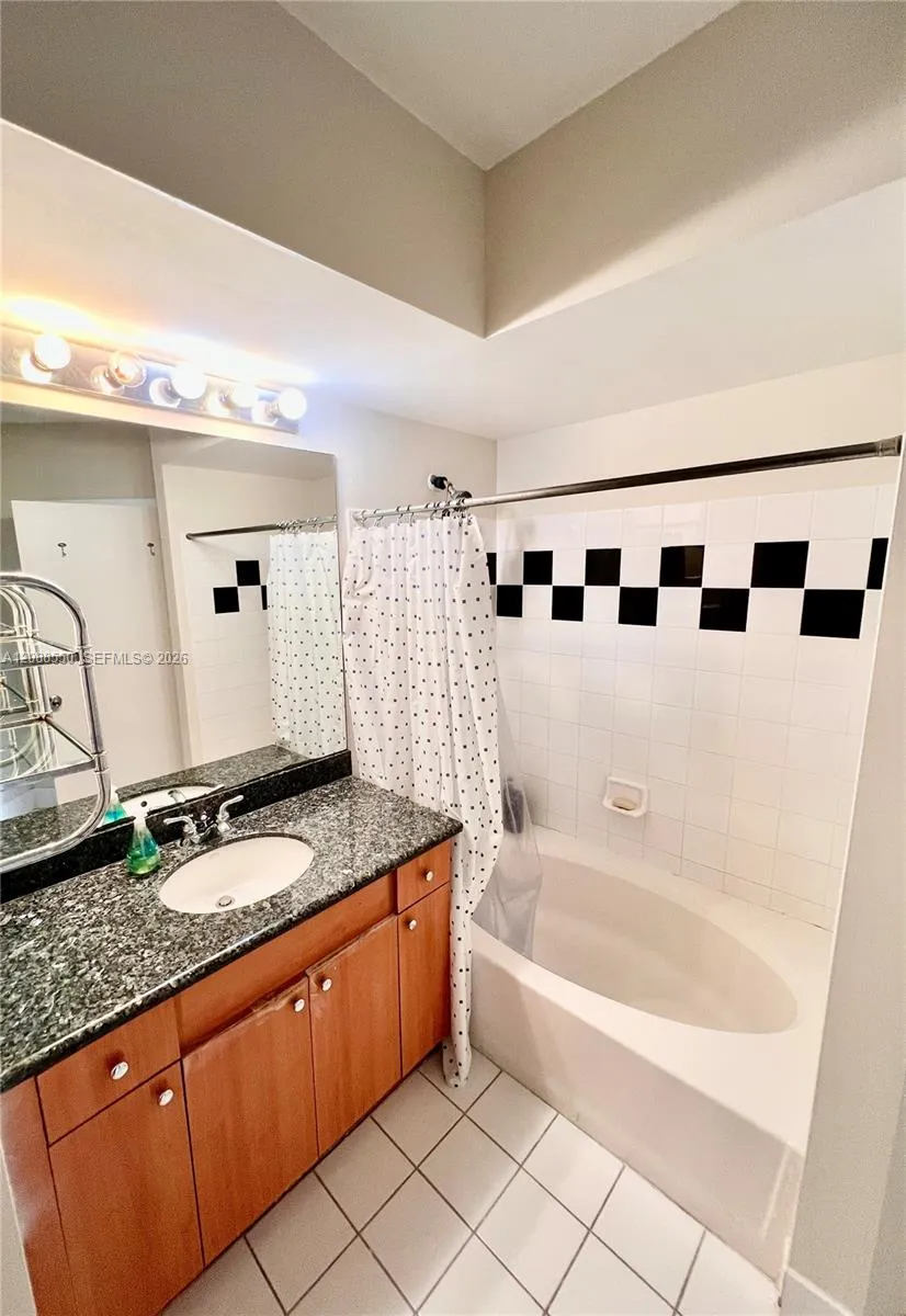 1330 West Ave #1207 Miami Beach, FL 33139