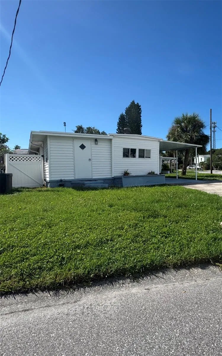 802 RIVER VIEW LANE Tarpon Springs, FL 34689