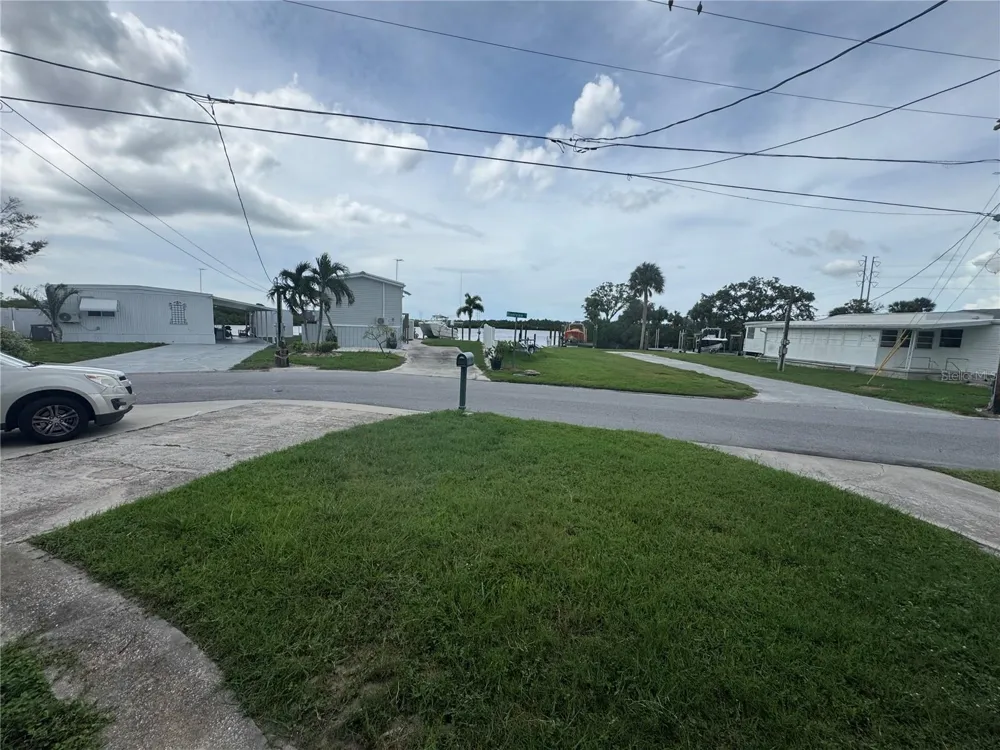 802 RIVER VIEW LANE Tarpon Springs, FL 34689