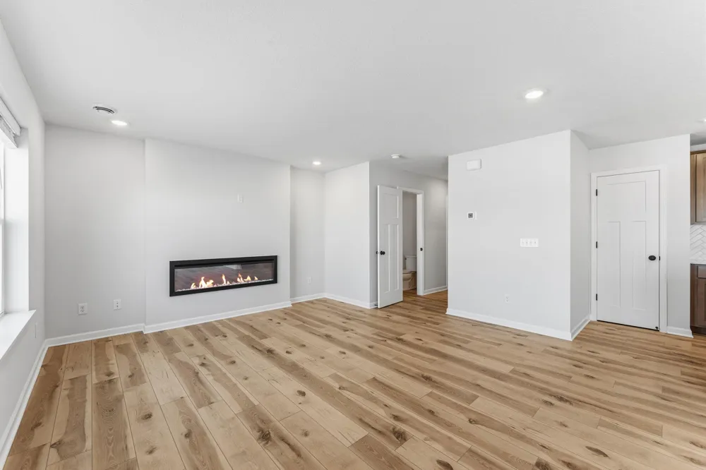 1102 Annagaire Curve Rosemount, MN 55068