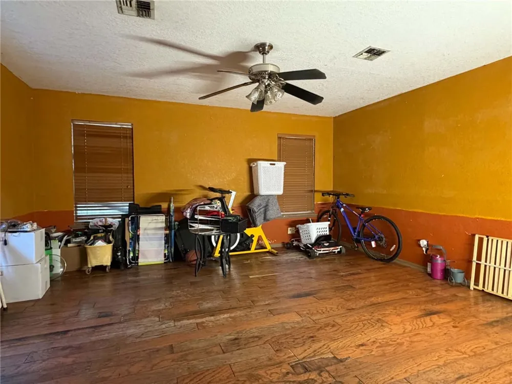 2929 Mary Street Corpus Christi, TX 78405