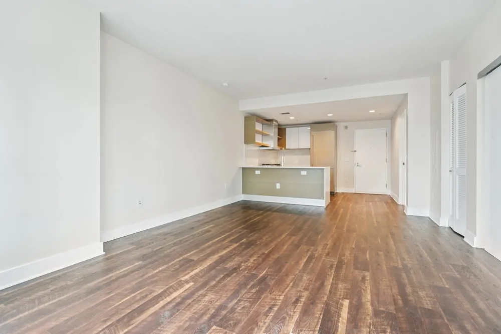 77 HUDSON ST Jersey City, NJ 07302