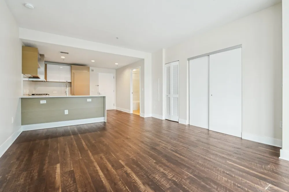 77 HUDSON ST Jersey City, NJ 07302
