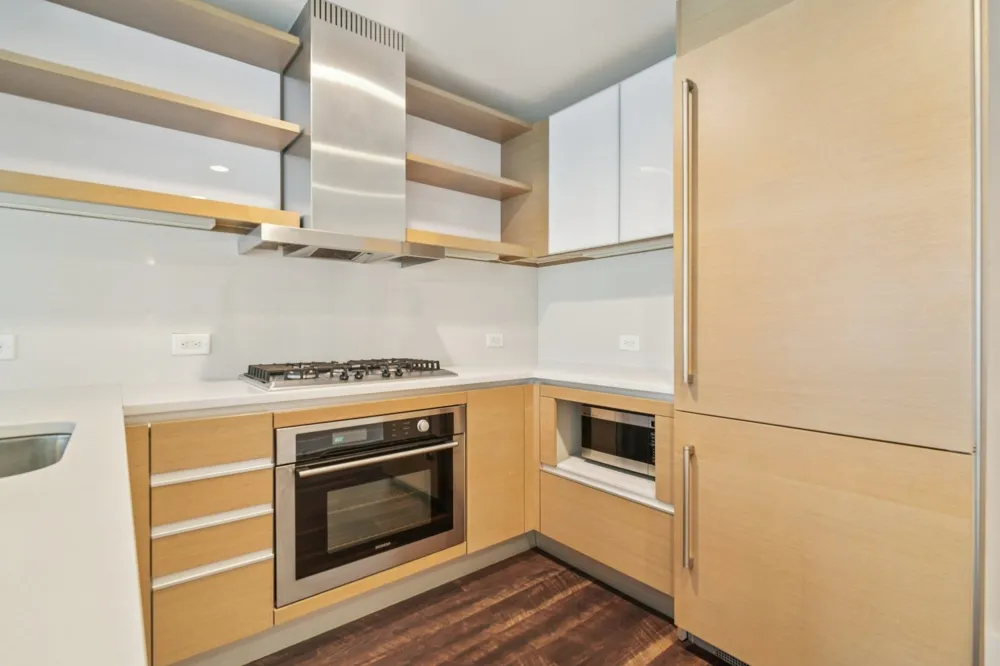 77 HUDSON ST Jersey City, NJ 07302