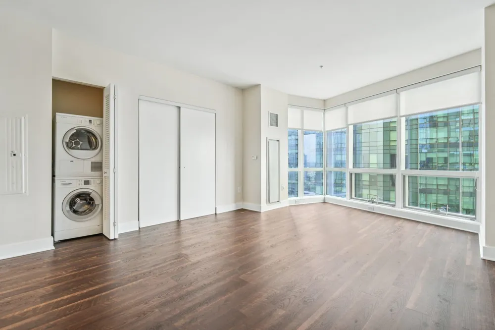 77 HUDSON ST Jersey City, NJ 07302