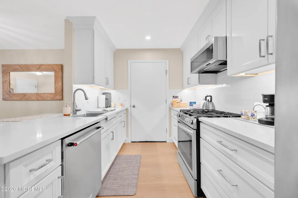 227 Club Drive Wall, NJ 07719