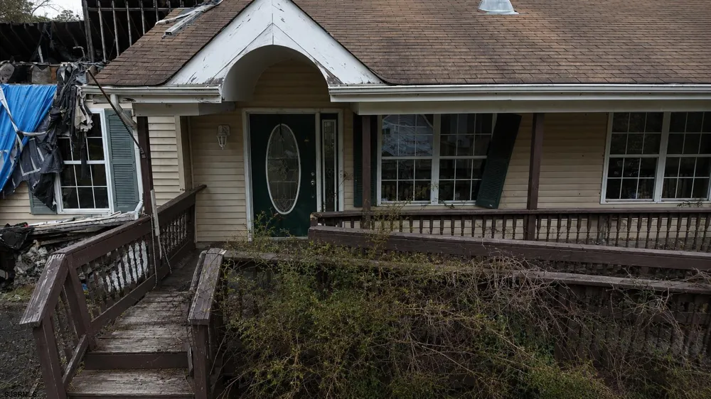 2336 5th Ave Hammonton, NJ 08037