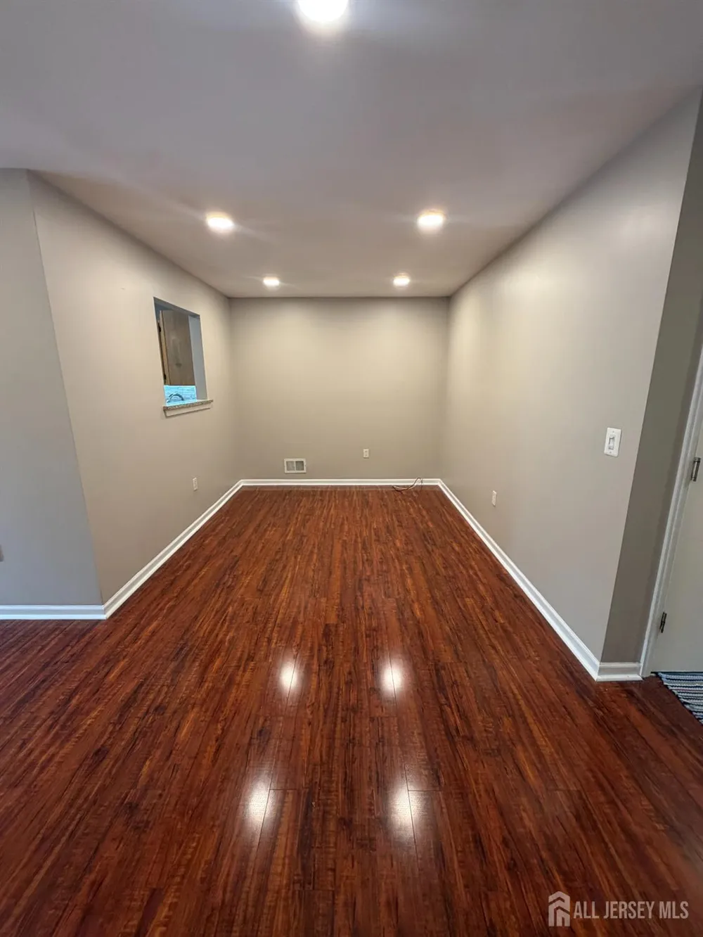 21 Jill Court Franklin Twsp, NJ 08873