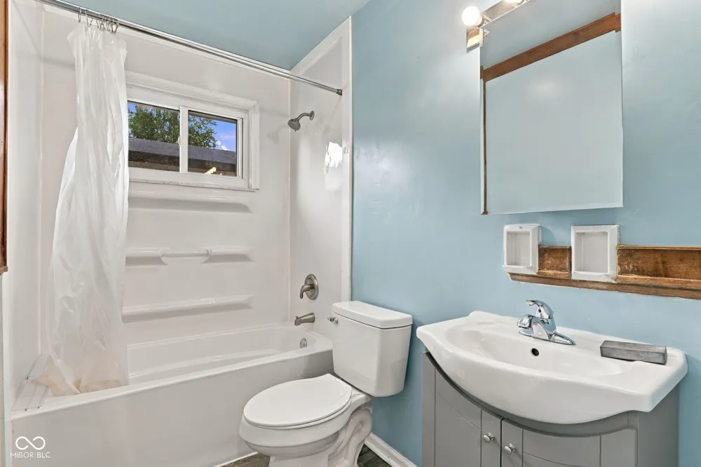 3635 Kinnear Indianapolis, IN 46218