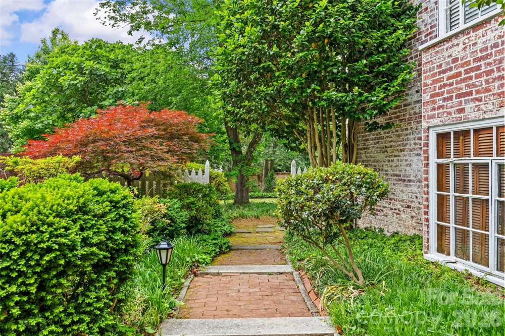 1858 Queens Road W Charlotte, NC 28207
