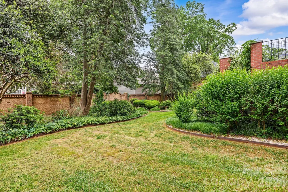 1858 Queens Road W Charlotte, NC 28207
