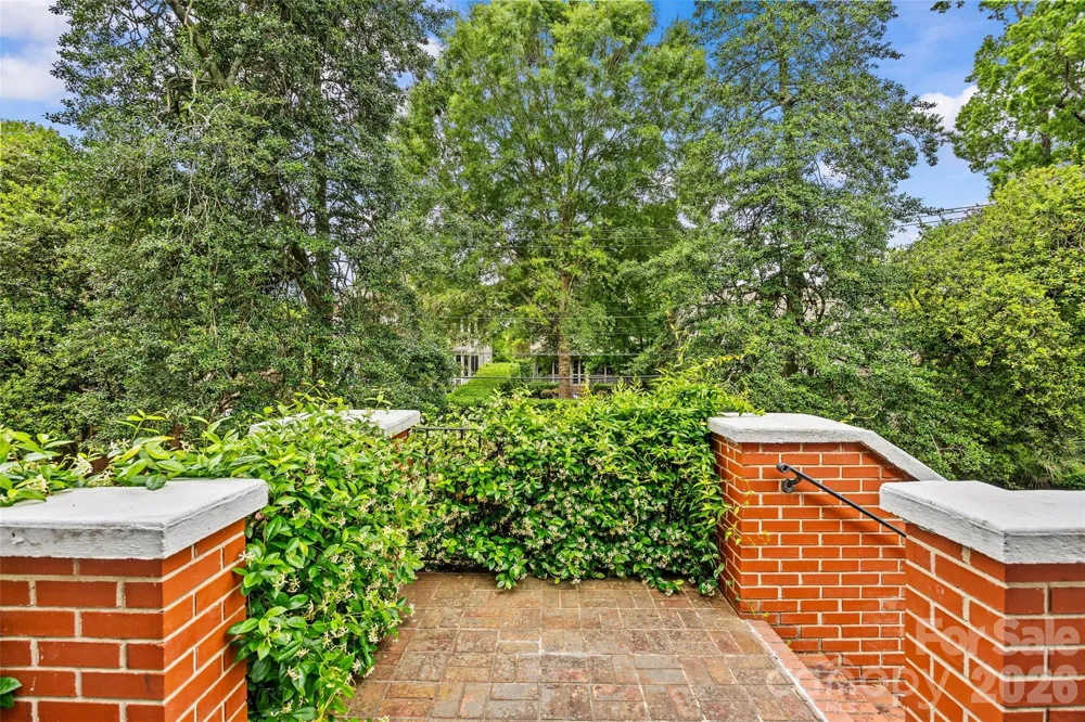1858 Queens Road W Charlotte, NC 28207