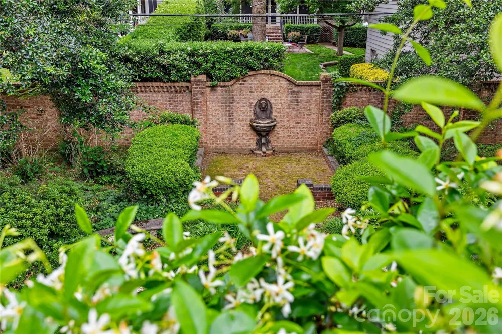 1858 Queens Road W Charlotte, NC 28207