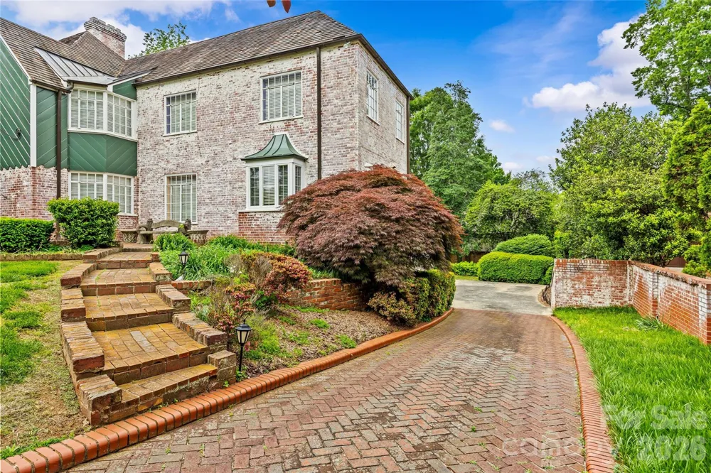 1858 Queens Road W Charlotte, NC 28207