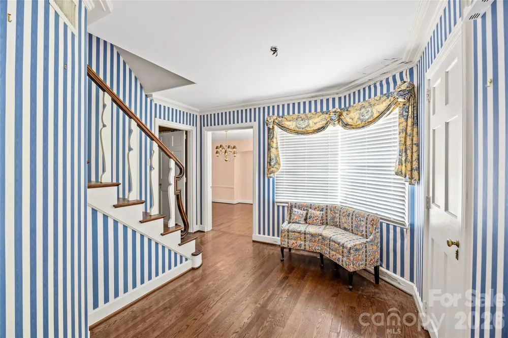 1858 Queens Road W Charlotte, NC 28207