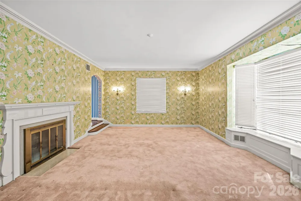 1858 Queens Road W Charlotte, NC 28207